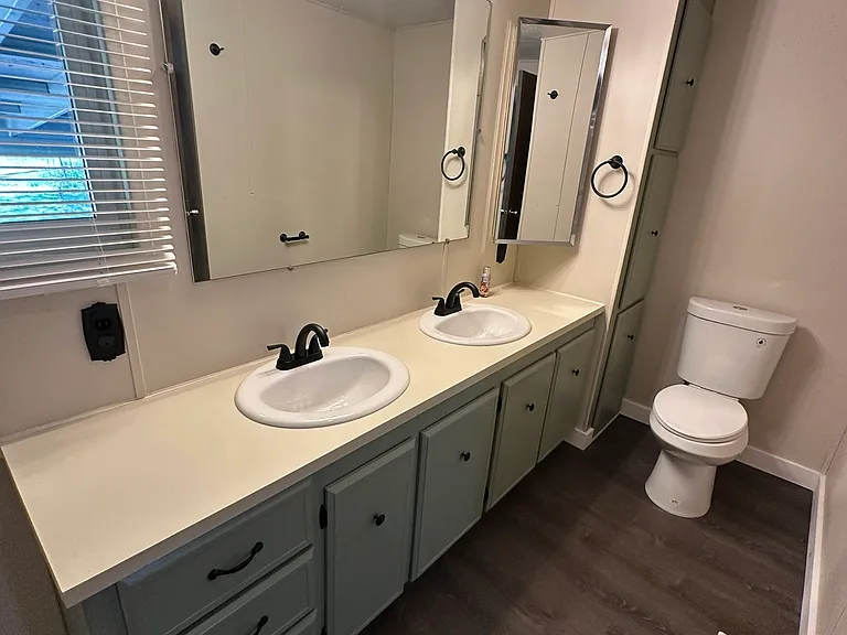 13016 Military Rd SE — Photo 38