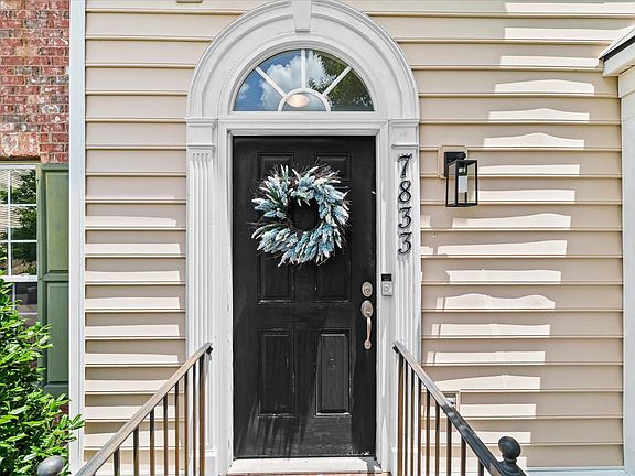 3rd image of 7833 Heaton Way