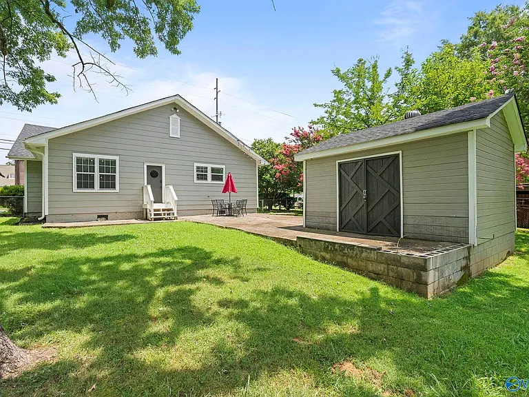 4286 Sullivan St — Photo 7