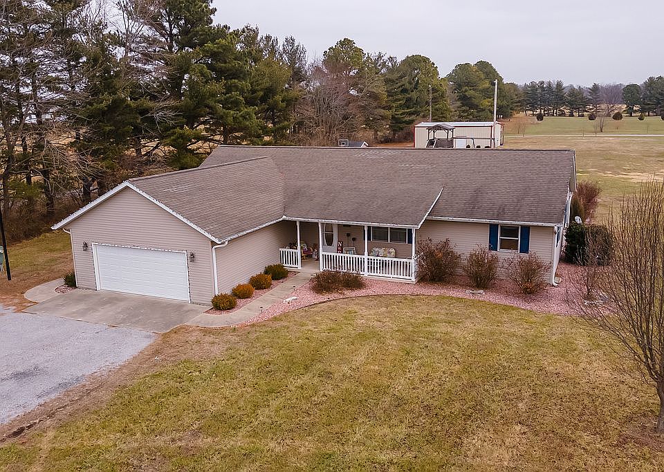 1st image of 464 Savanna Dr