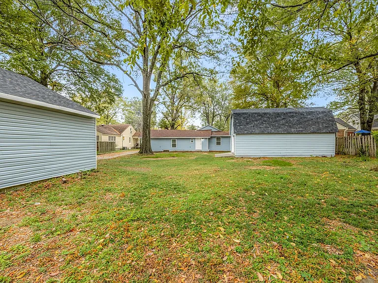 3587 Cowden Ave — Photo 18