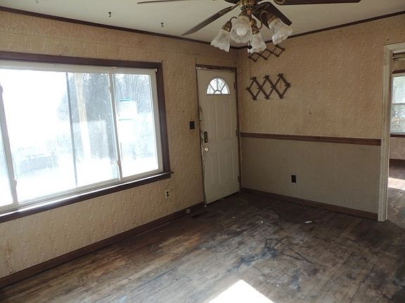 2nd image of 1113 Harrison Ave