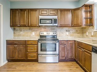 5011 Ledgestone Dr, Fort Worth, TX 76132