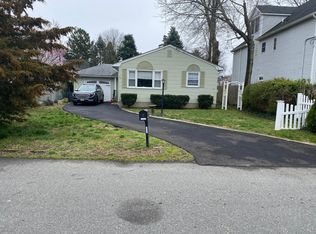 610 Cardeza Ave, Brielle, NJ 08730