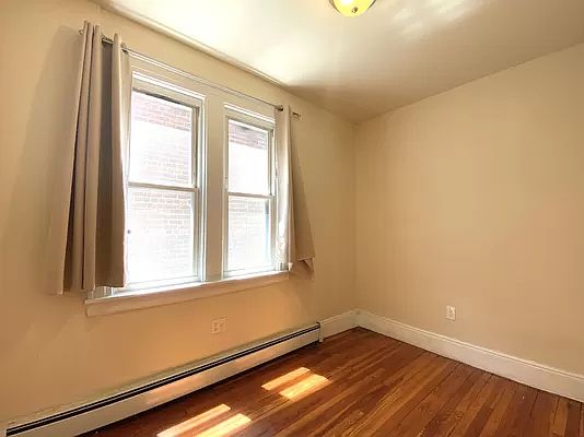 4th image of 19-54 Hazen St