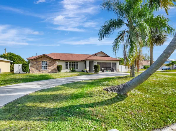 1667 SE Simmons Street, Port St Lucie, FL 34952