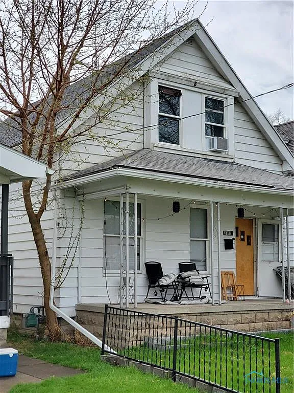 3312 Maple St photo 1