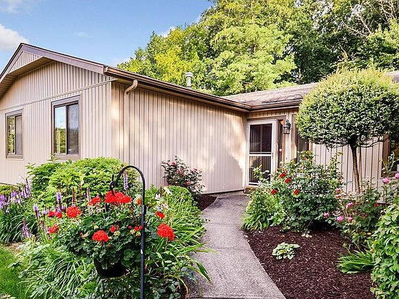 2nd image of 13535 Stoneridge Trl