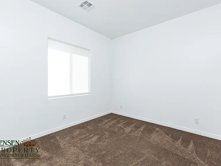 593 N Sage Crest Dr — Photo 6