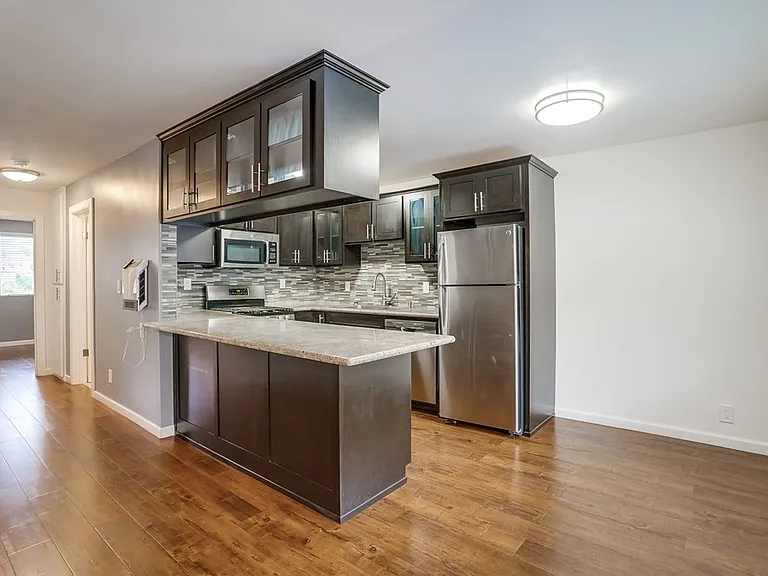 3638 W 113th St — Photo 8