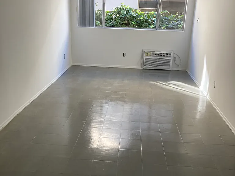 872 S Westgate Ave — Photo 14