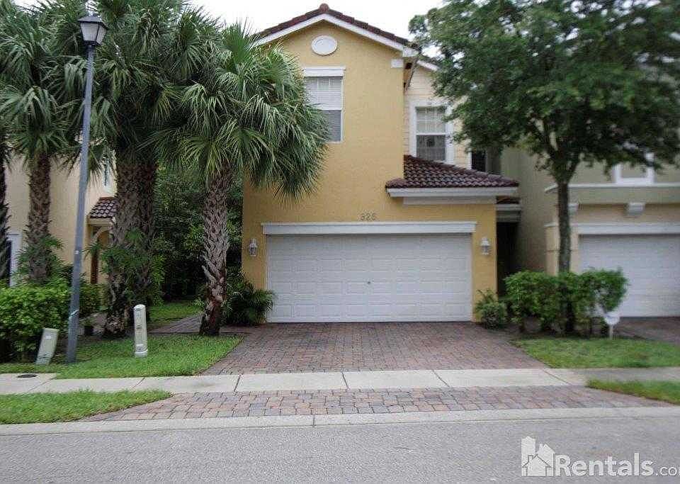 1st image of 825 Pipers Cay Dr