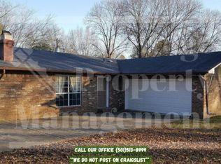 2 Susan Ln, Conway, AR 72032