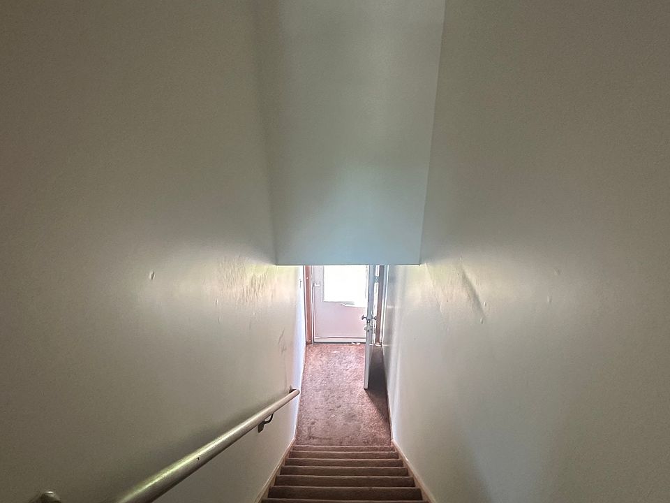 1st image of 114 N Washington St #1