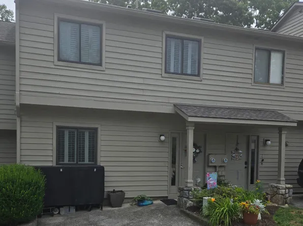 219 Shoreline Marina Cir Unit 121, Moneta, VA 24121