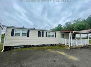 381 Klondyke Rd, Ripley, WV 25271
