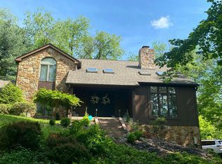 227 Meadowfield Ln, Clairton, PA 15025