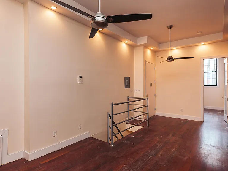 179 Knickerbocker Ave #1L — Photo 10