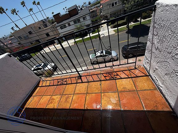 3rd image of 708 N Juanita Ave APT 4
