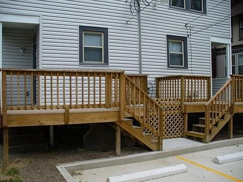 4th image of 373 E 16th Ave