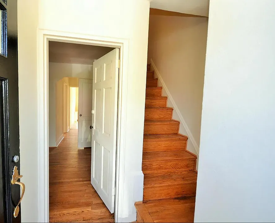 1 bed, 704 sqft, $1,250 — Photo 4