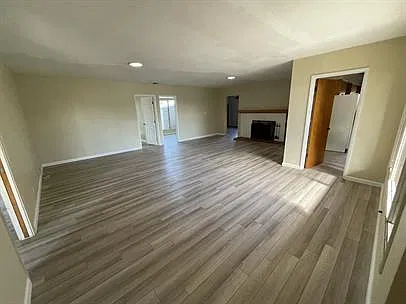 5552 Dorothy Dr