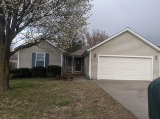 1109 N Liberty St, Webb City, MO 64870