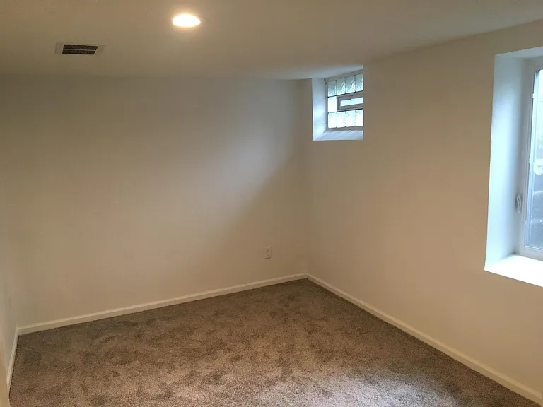 3307 Johnson St NE — Photo 17