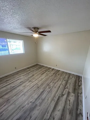 3 bed, 1272 sqft, $1,999 — Photo 3