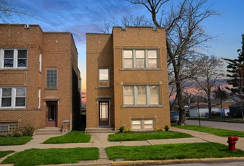 5200 W Winona St #G Photo 1