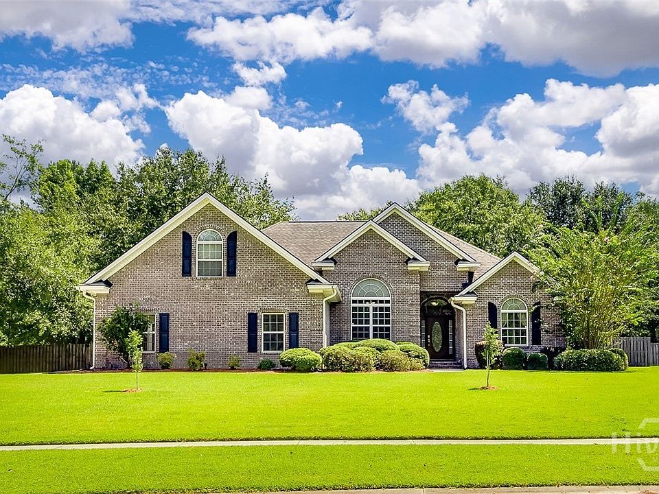 1st image of 110 Sweetwater Circle