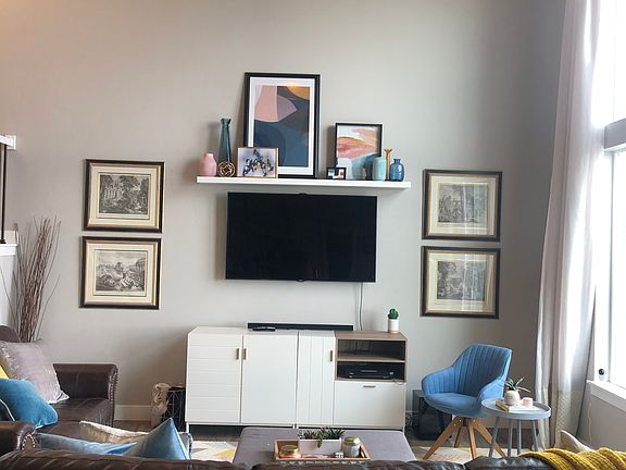 Living room with 20 foot Vaulted ceiling