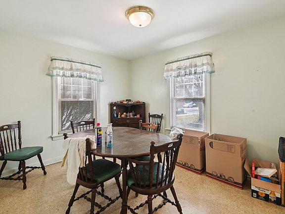 4th image of 9720 Melvina Ave