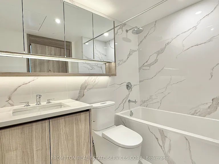 68 Esther Shiner Blvd #2015 — Photo 7