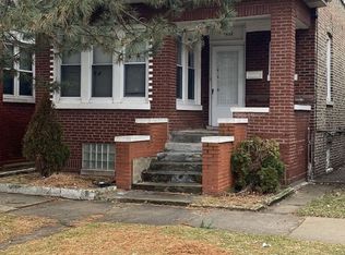 7632 S Rhodes Ave, Chicago, IL 60619