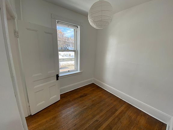 4th image of 508 Liberty St