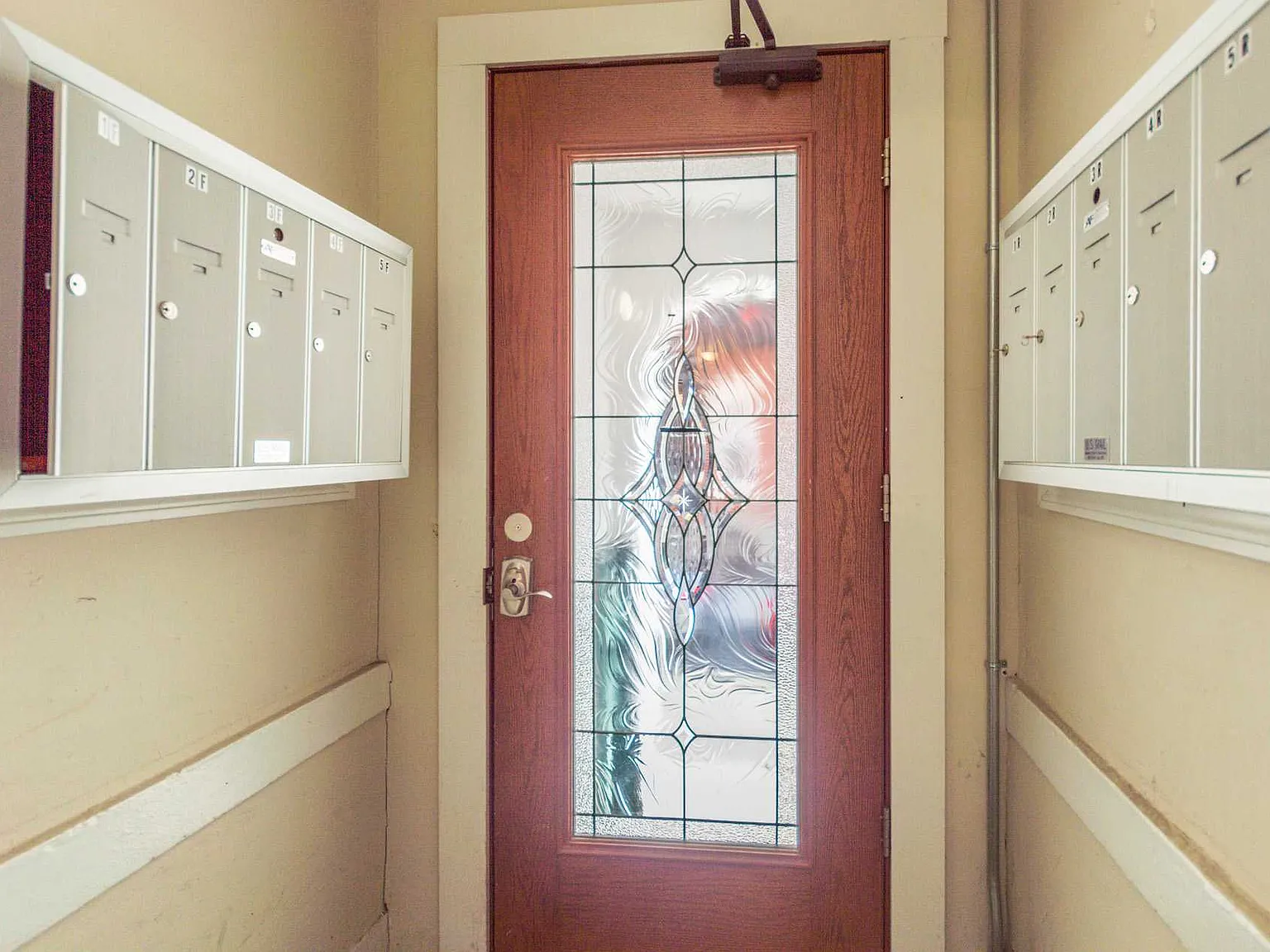 3 bed, $3,800 — Photo 4