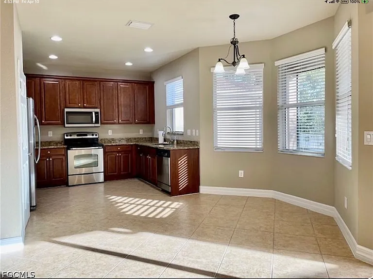 10474 Spruce Pine Ct — Photo 6