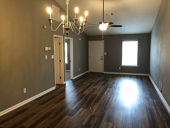 3rd image of 135 Brandimere Dr