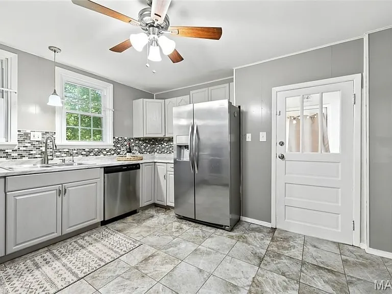 9514 Baltimore Ave — Photo 9