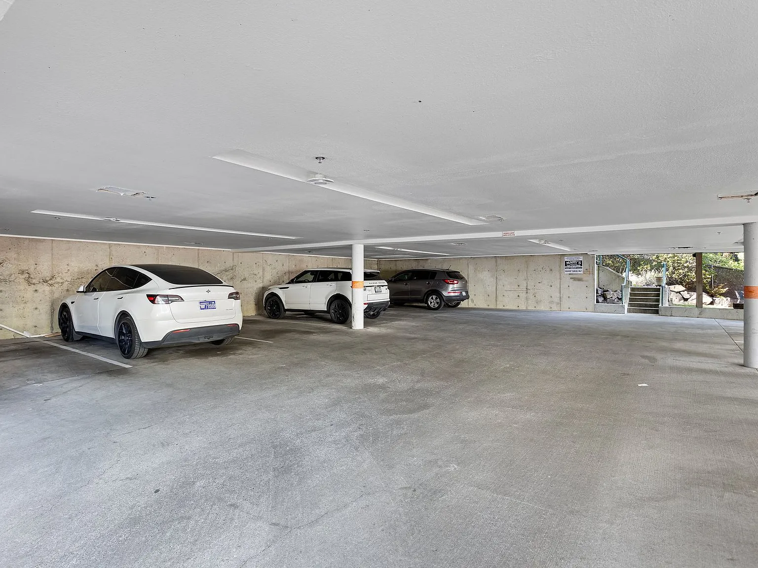 The Carriage House — Photo 3