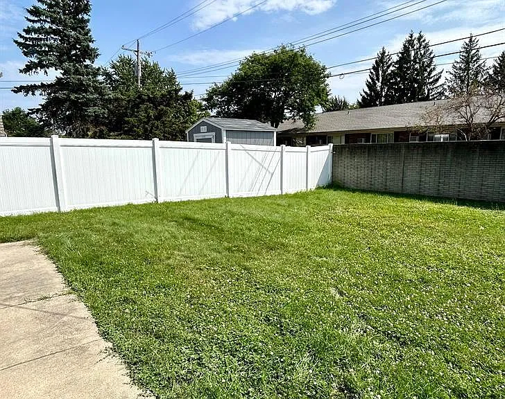 11304 Hemlock Dr — Photo 21