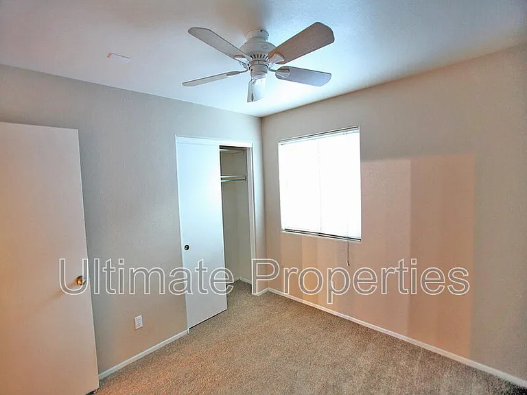 3011 W Zachary Dr — Photo 8
