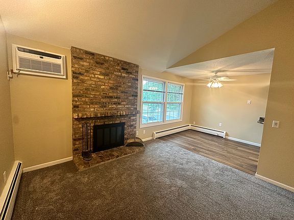 3rd image of 821 Smetana Rd APT 5
