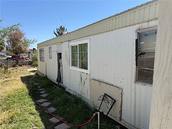 4th image of 490 Kay Geng St
