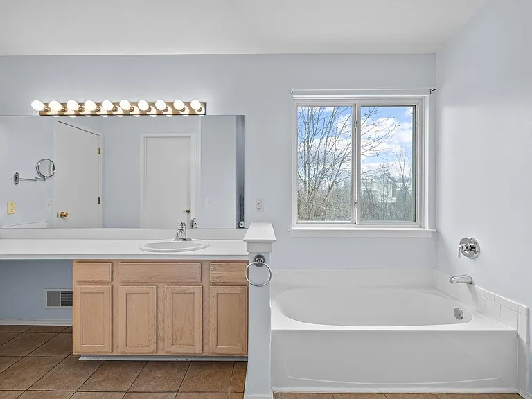 1696 Reserve Ct — Photo 20