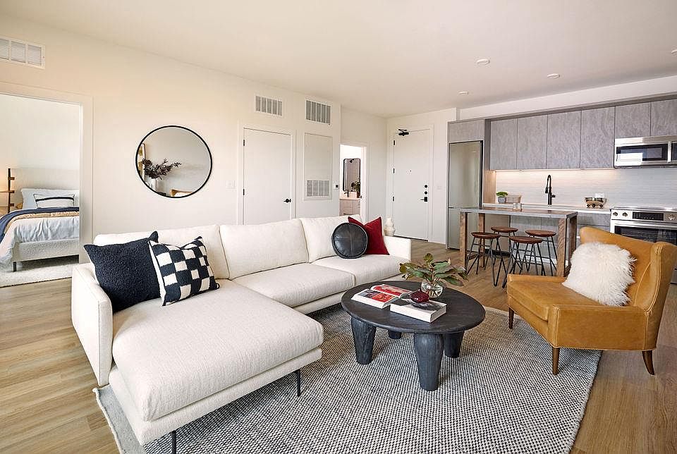 1st image of 4315 S Congress Ave #302