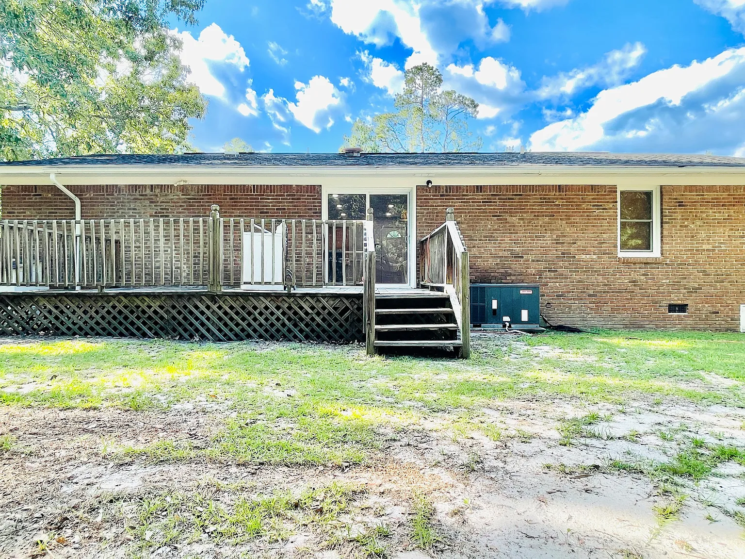 4 bed, 1306 sqft, $1,800 — Photo 2