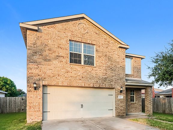 4th image of 6823 Clover Walk Ln