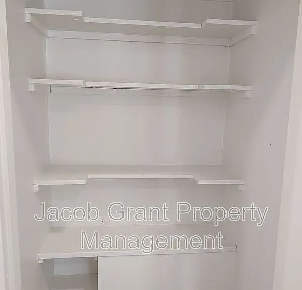 66 N Stout Ave #2 — Photo 15